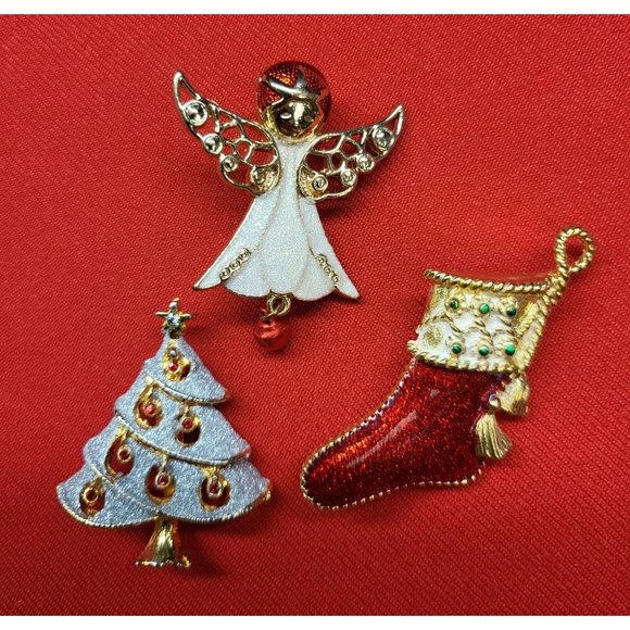 Christmas Pins/ Brooches Set of 3 Christmas Tree, Angel & Stocking Pins - Picture 4 of 12